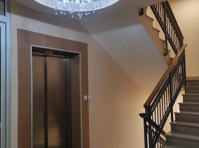 דירה Cozy K With Kitchen & Wifi In Heart Of פודגוריצה